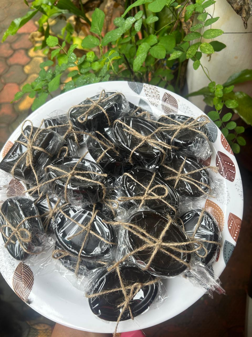 Manjishtadi with African black ash soap